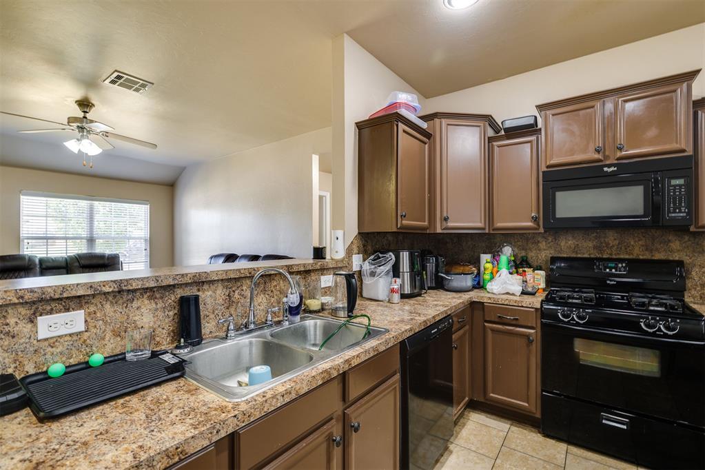 9608 Lauren Drive Property Photo 18