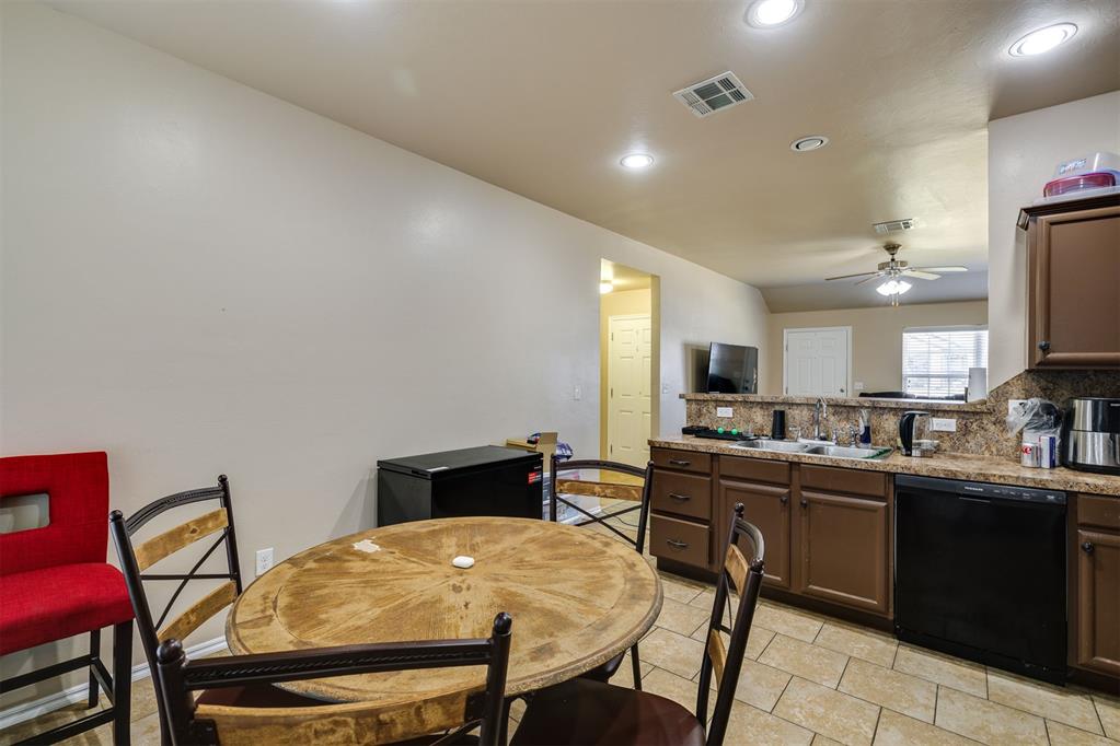 9608 Lauren Drive Property Photo 20