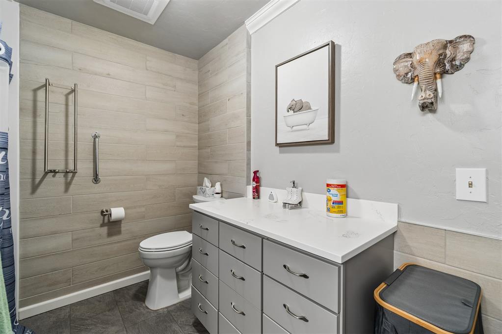 1005 W Franklin Road Property Photo 28