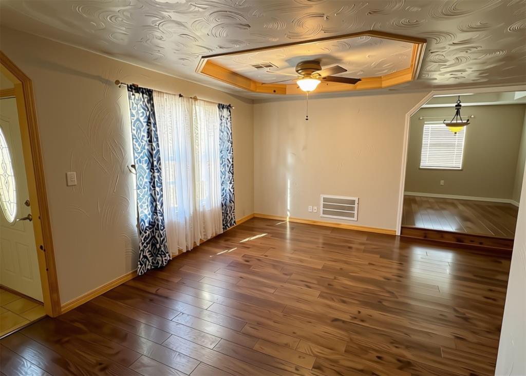 120 Thornton Lane Property Photo 2