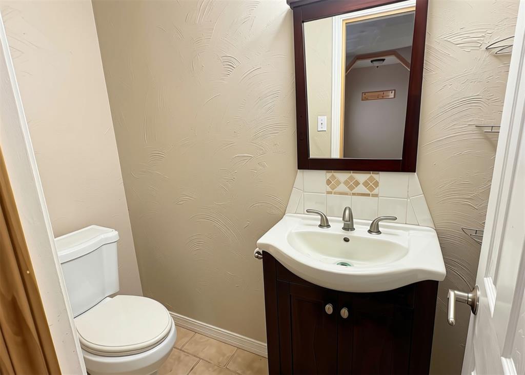 120 Thornton Lane Property Photo 14