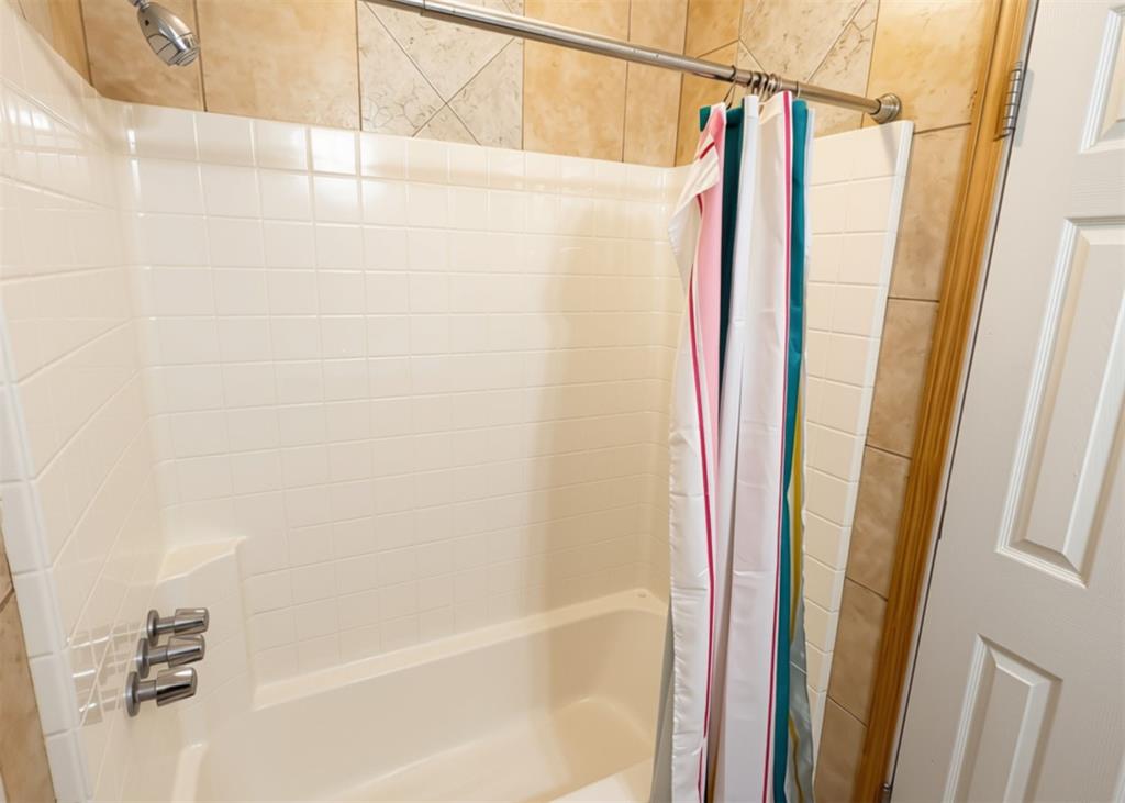 120 Thornton Lane Property Photo 16