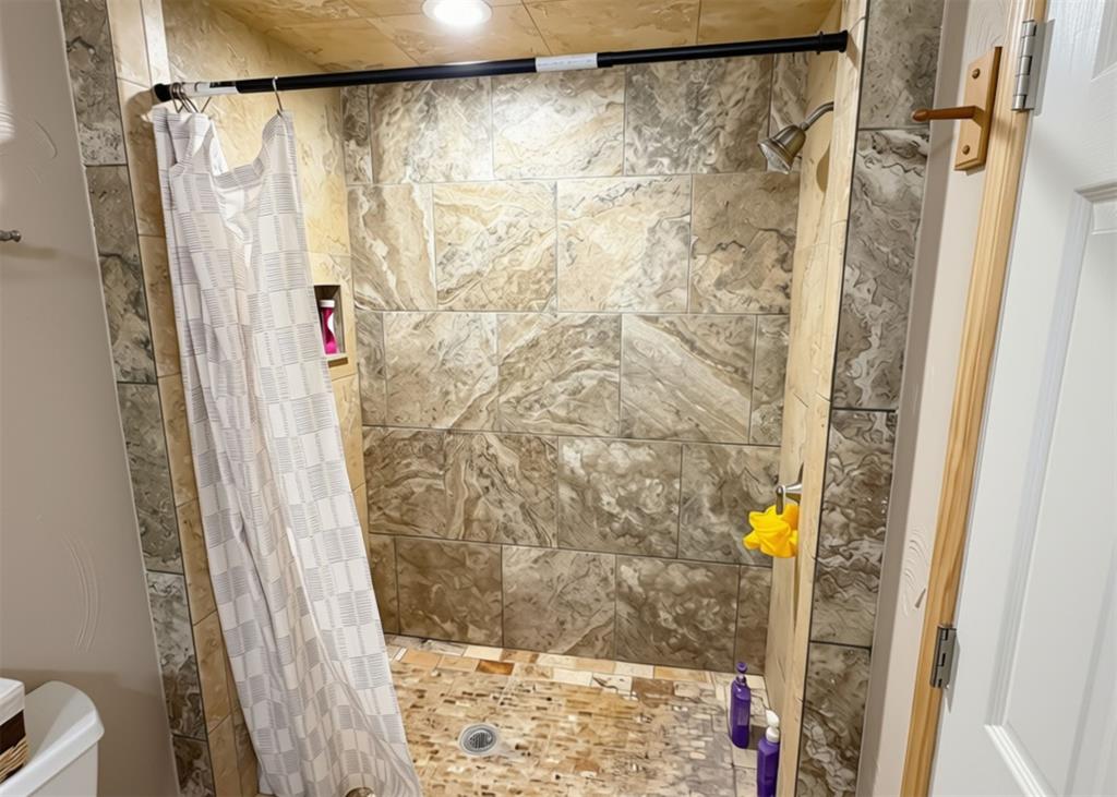 120 Thornton Lane Property Photo 24