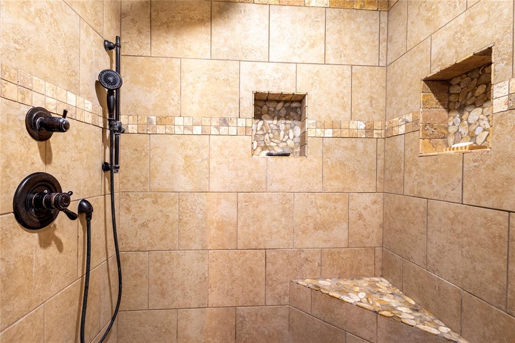 107 Clubhouse Drive Property Photo 15