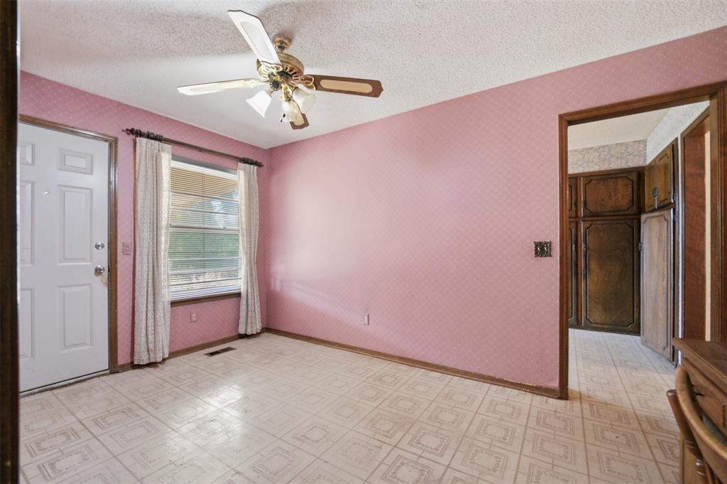 724 Ne Blugil Drive Property Photo 4