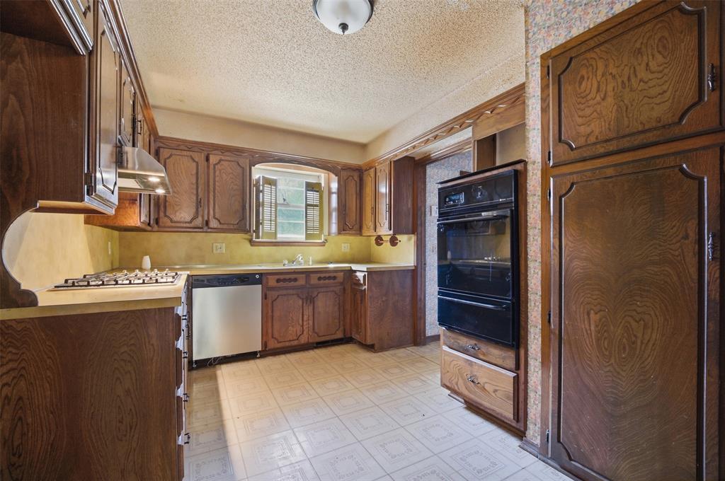 724 Ne Blugil Drive Property Photo 7