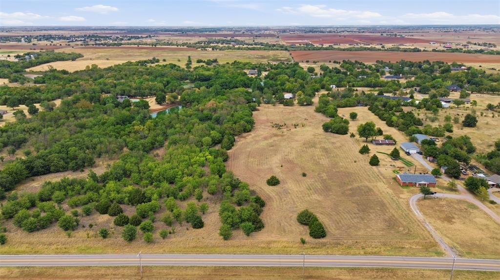 724 Ne Blugil Drive Property Photo 17