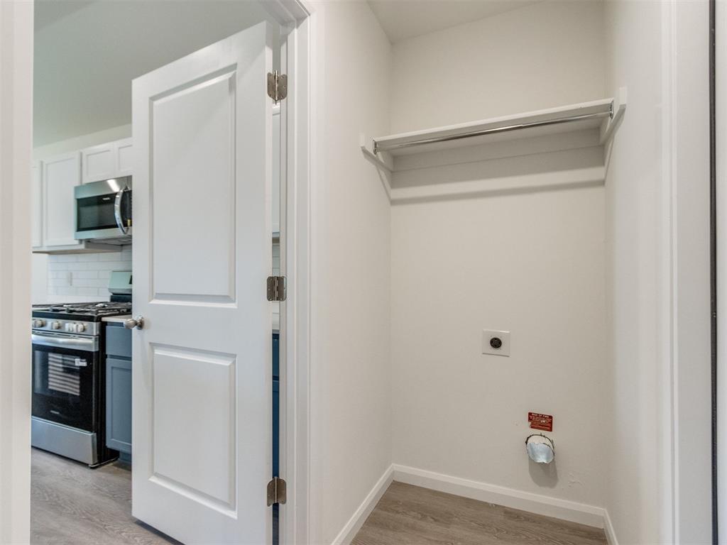924 Hazy Brook Circle Property Photo 23