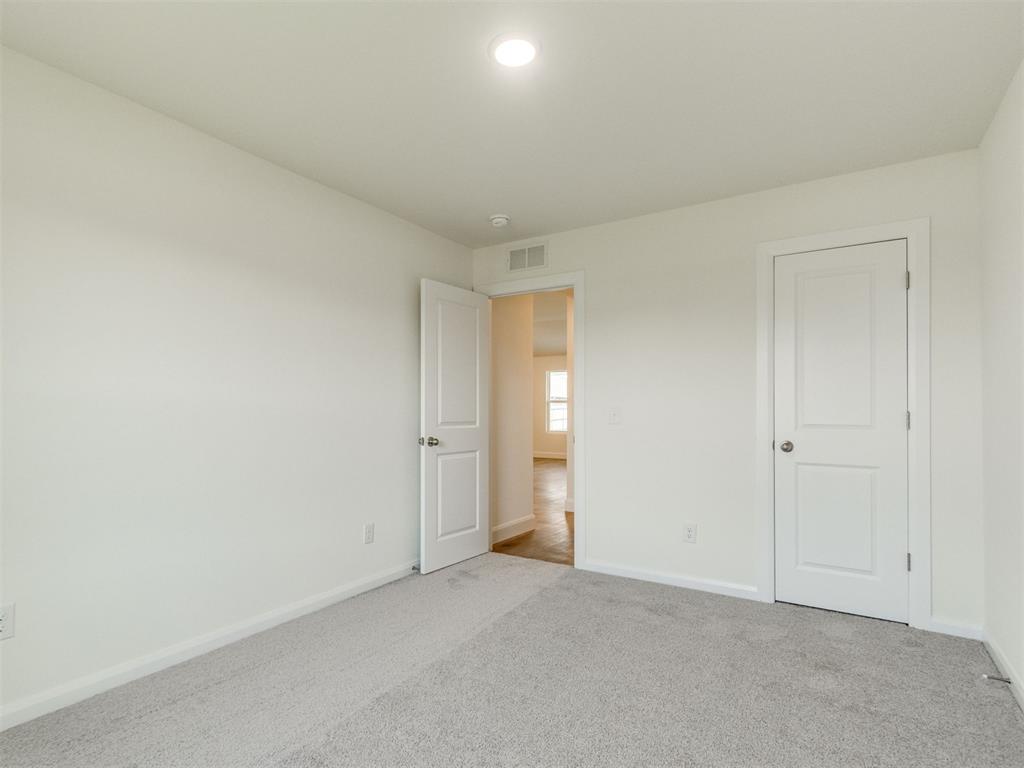 920 Hazy Brook Circle Property Photo 30
