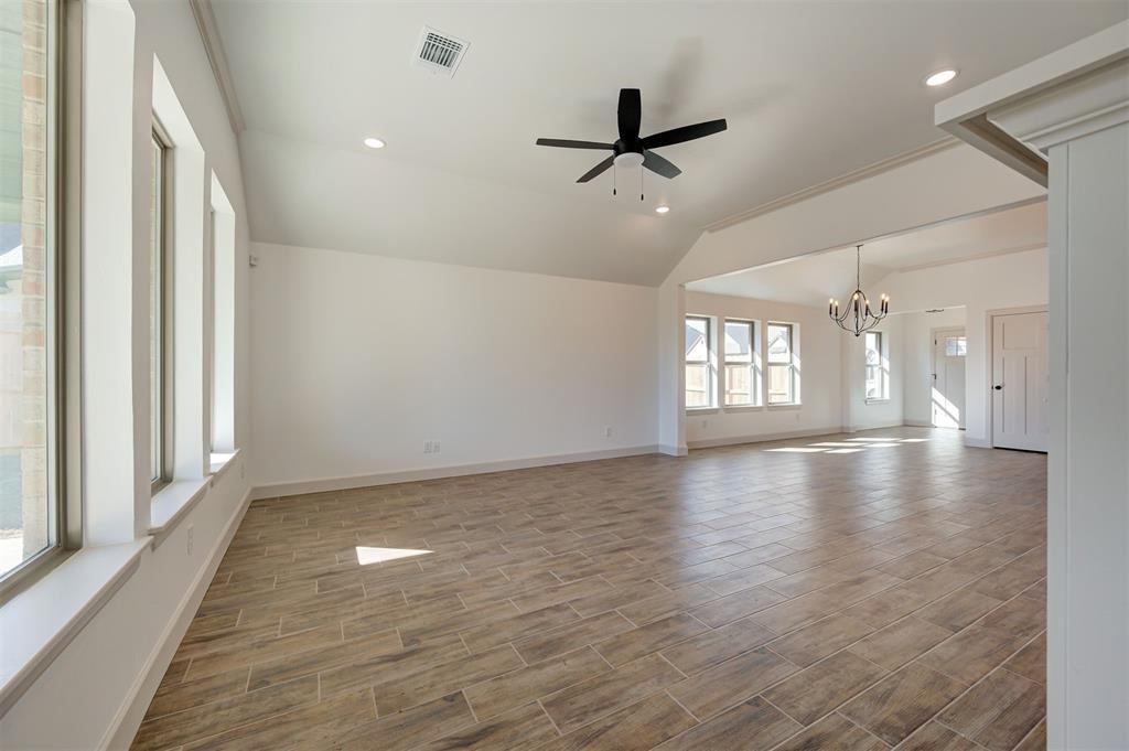2216 Los Angeles Avenue Property Photo 16