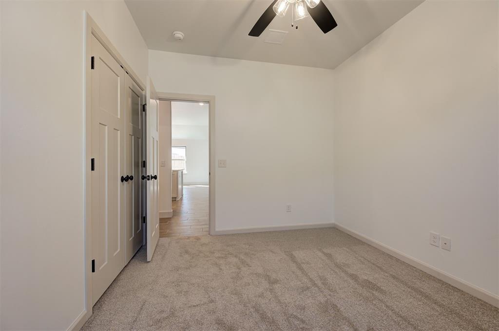 2216 Los Angeles Avenue Property Photo 27