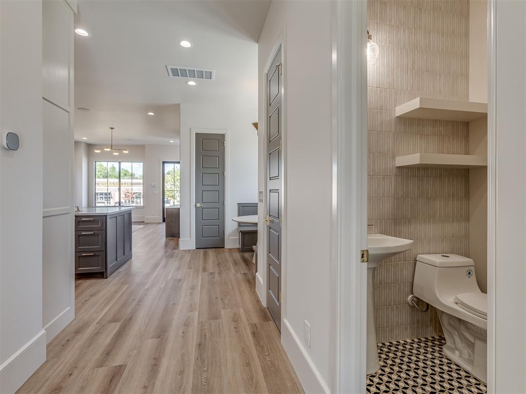 1738 Classen Boulevard Property Photo 18
