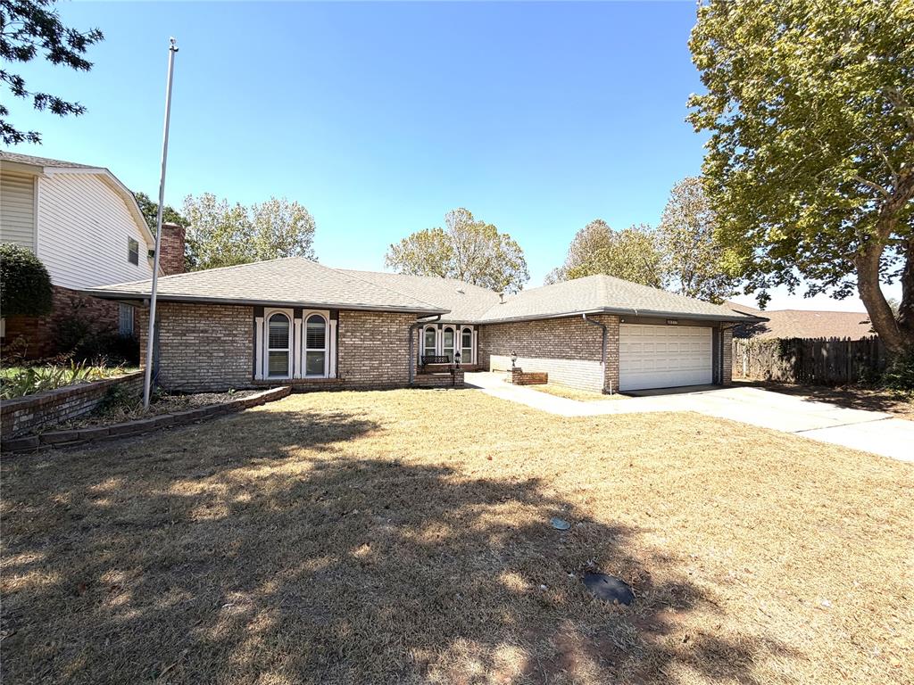 9217 Sutton Place Property Photo 1