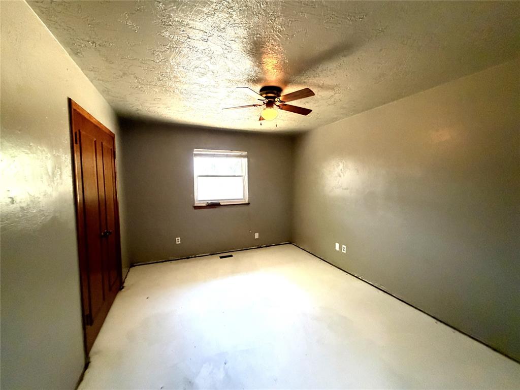 9217 Sutton Place Property Photo 12