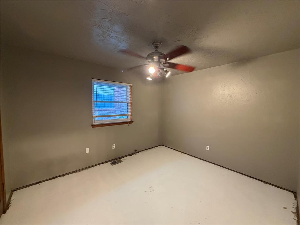 9217 Sutton Place Property Photo 14