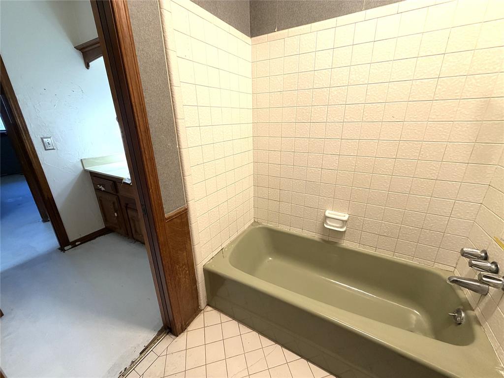 9217 Sutton Place Property Photo 15