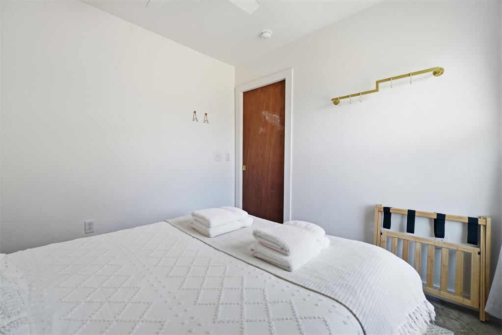 71 E Oak Avenue Property Photo 11