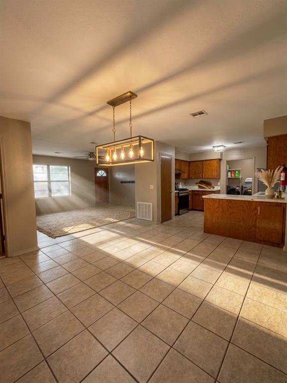 194032 N 4210 Road Property Photo 4
