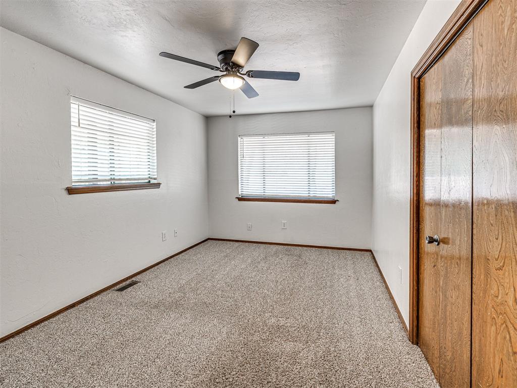 3521 N Bryant Avenue Property Photo 22