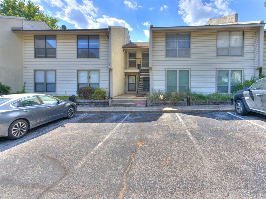 827 Red Bird Lane C Property Photo 2