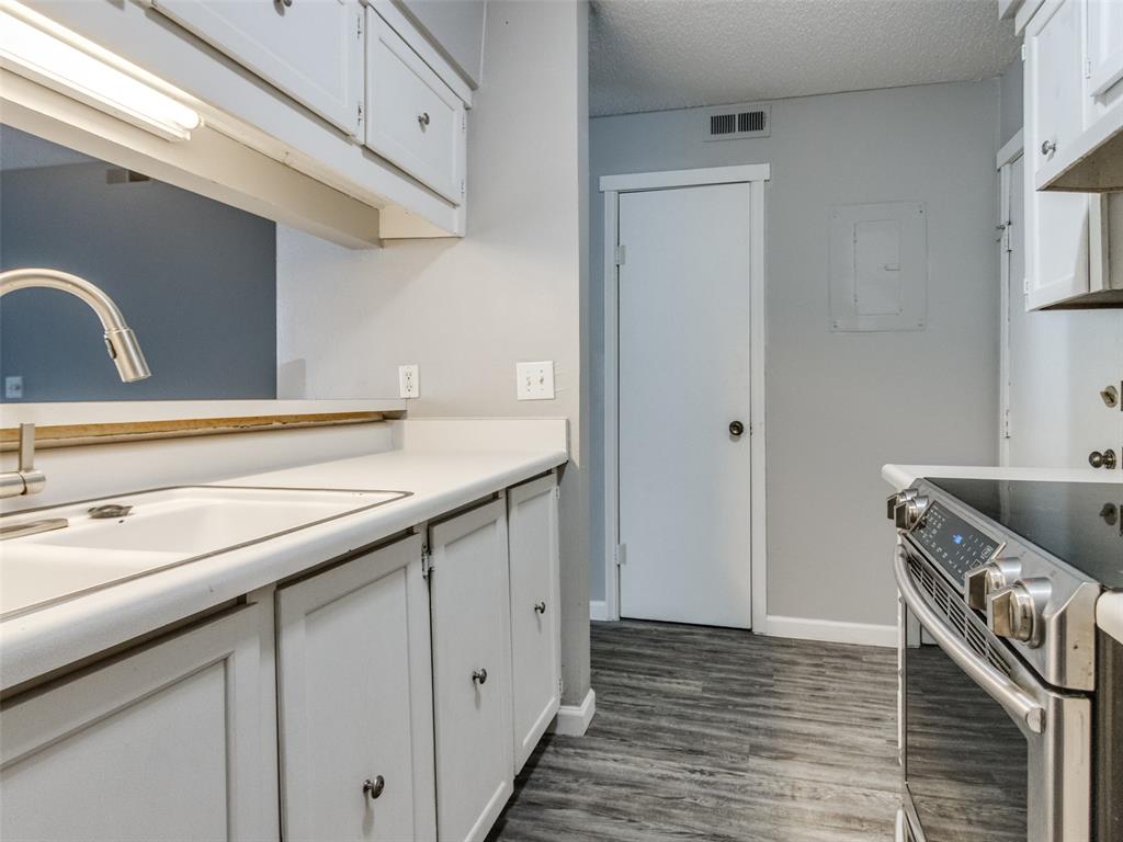 827 Red Bird Lane C Property Photo 29