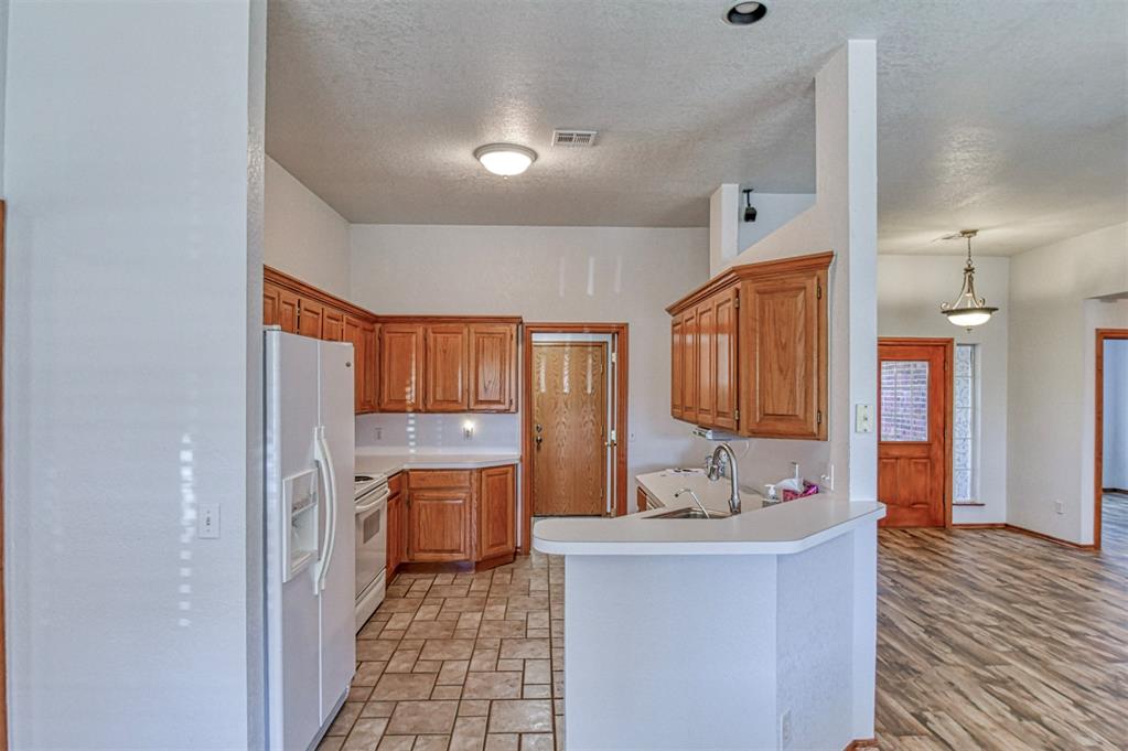 4600 Midway Drive Property Photo 12