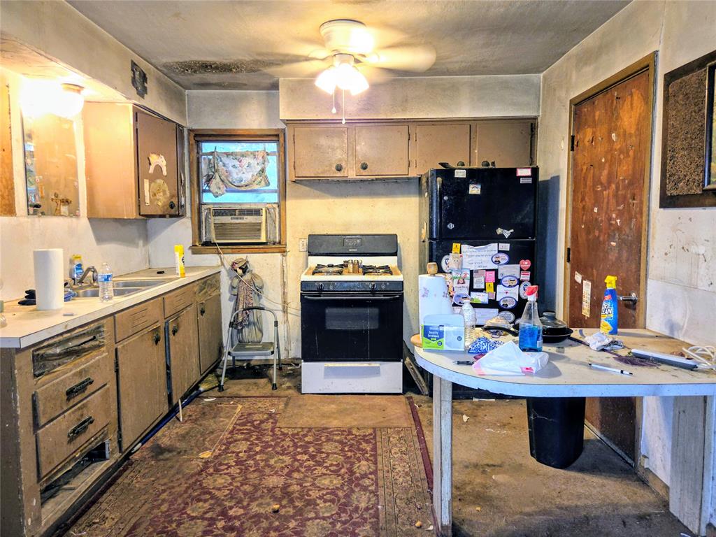237 Brent Street Property Photo 6