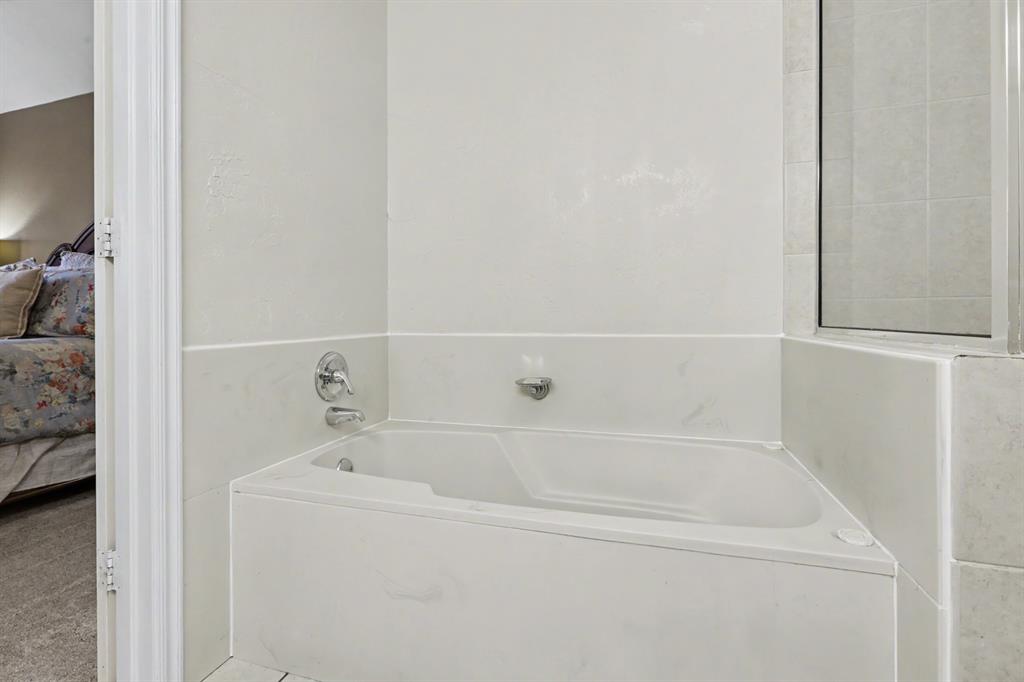 2408 Brenton Drive Property Photo 19