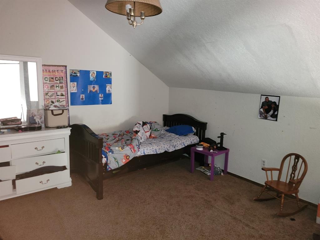 6111 Gaelic Glen Drive Property Photo 4