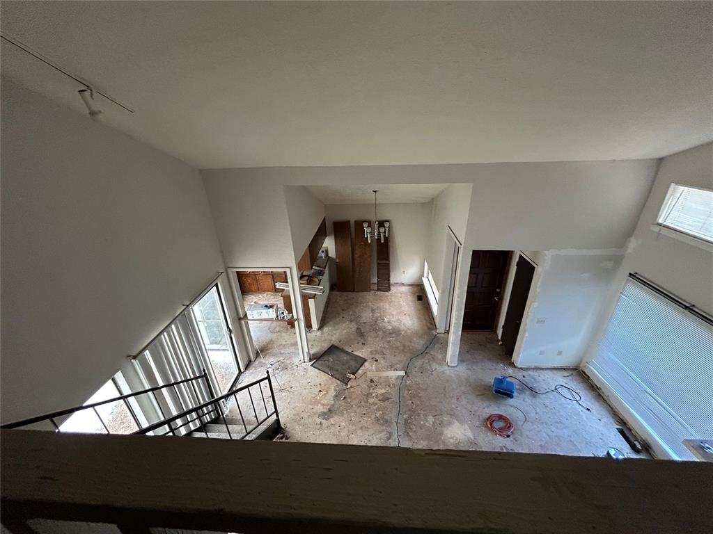 6111 Gaelic Glen Drive Property Photo 9
