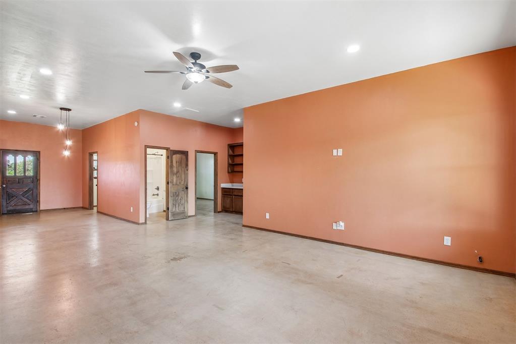 336870 E 1000 Road Property Photo 9