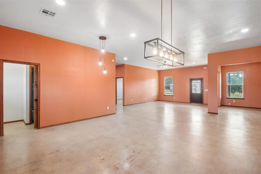 336870 E 1000 Road Property Photo 10