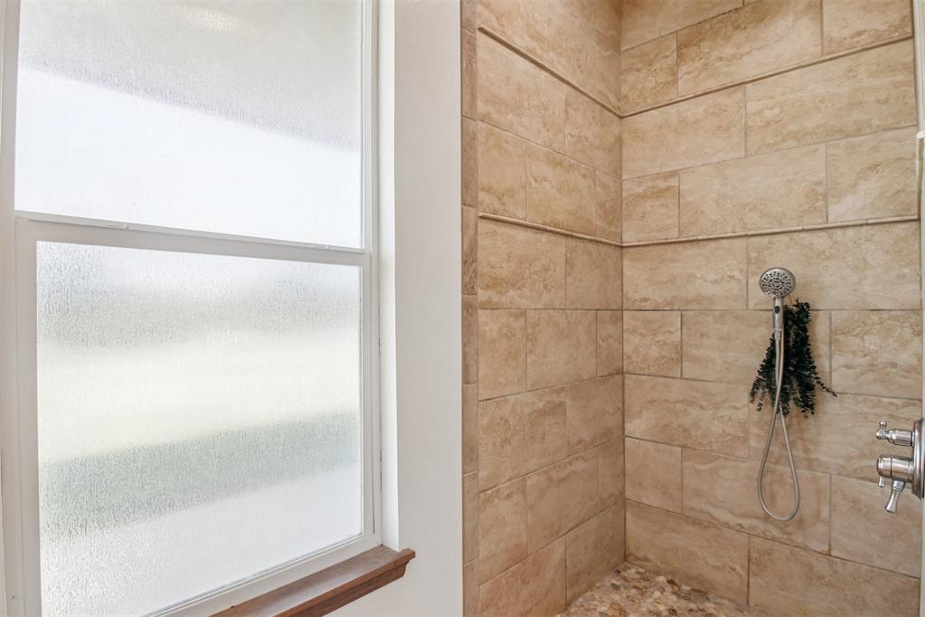 336870 E 1000 Road Property Photo 23