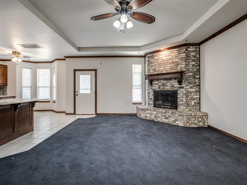 9208 S Villa Avenue Property Photo 3