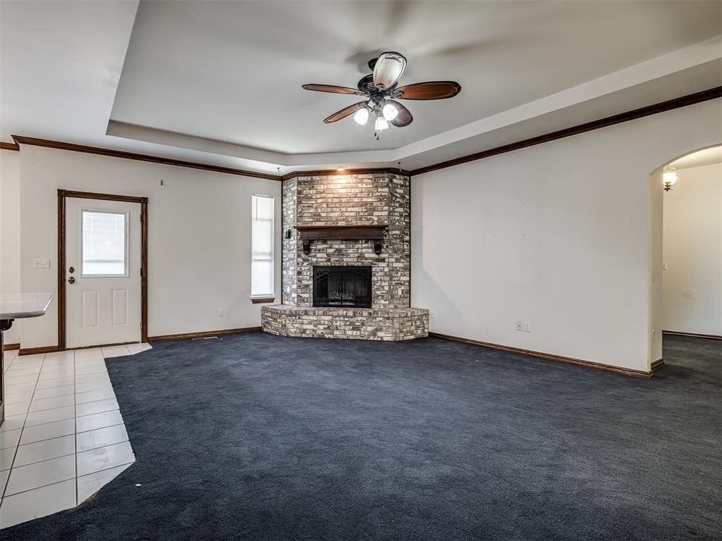 9208 S Villa Avenue Property Photo 4