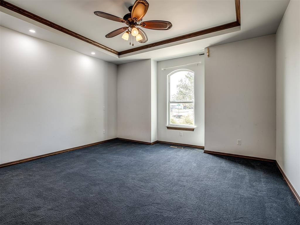 9208 S Villa Avenue Property Photo 14