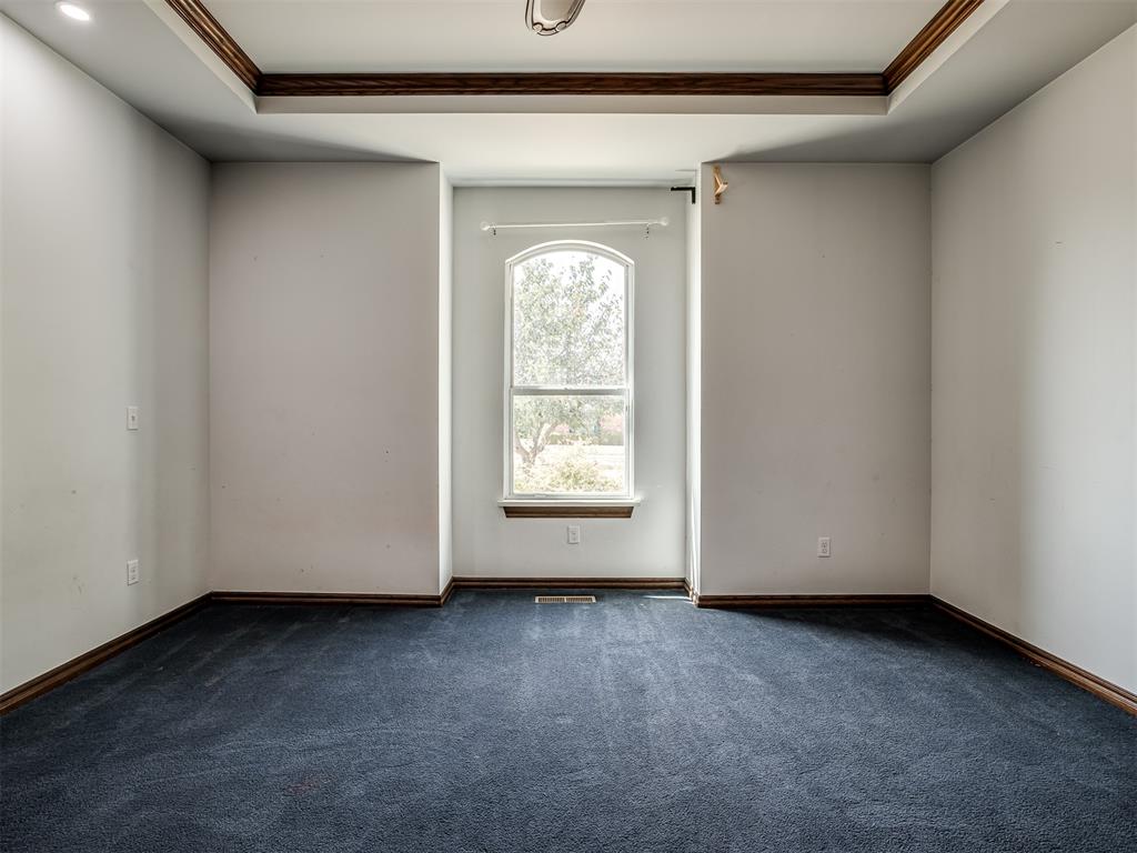 9208 S Villa Avenue Property Photo 15