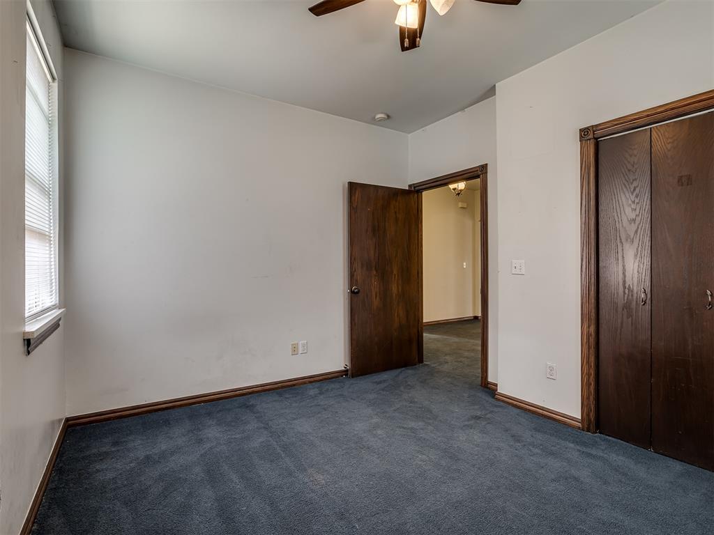 9208 S Villa Avenue Property Photo 26