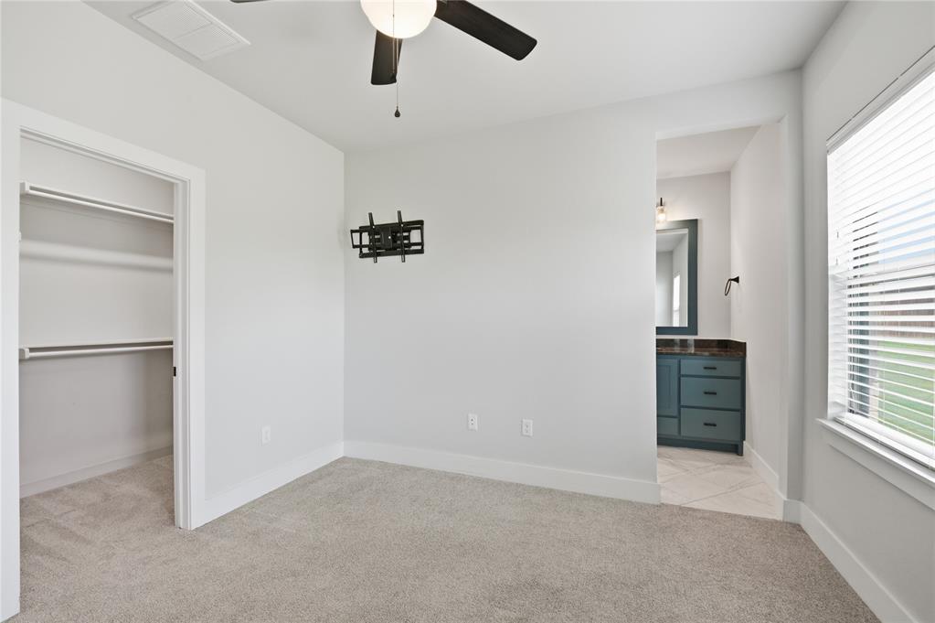 9921 Oakwood Drive Property Photo 13