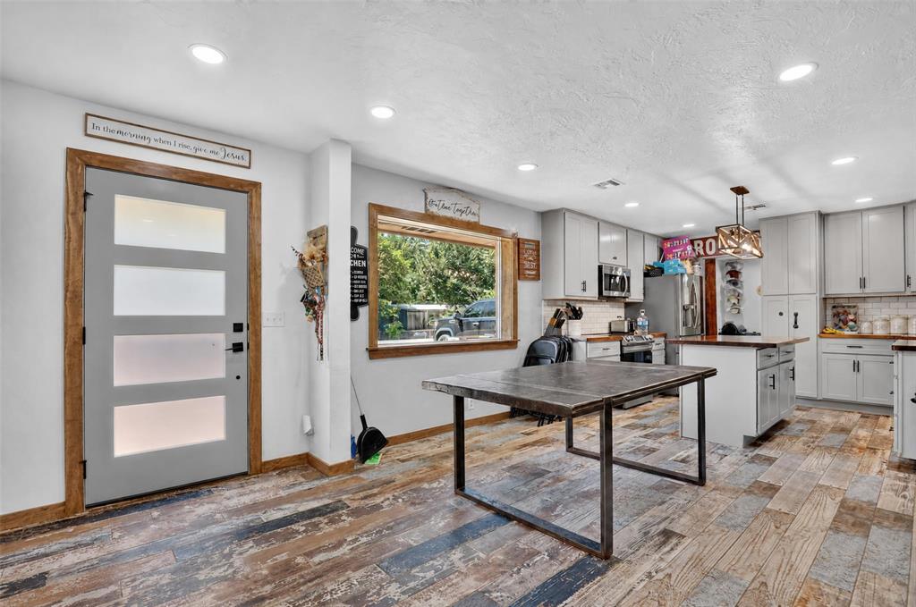 21480 Pioneer Circle Property Photo 9