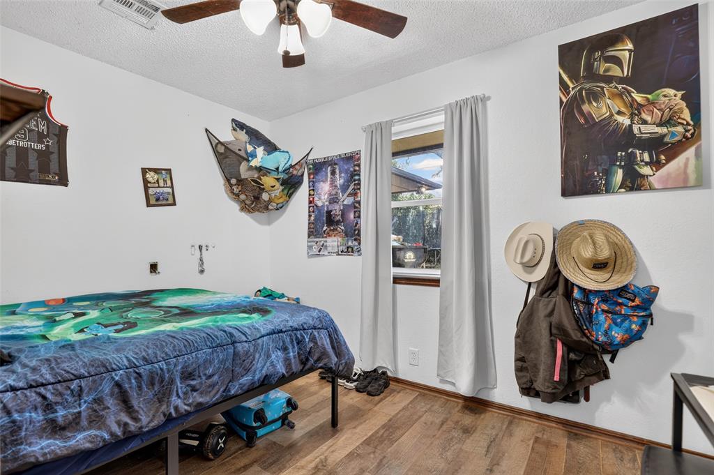 21480 Pioneer Circle Property Photo 12
