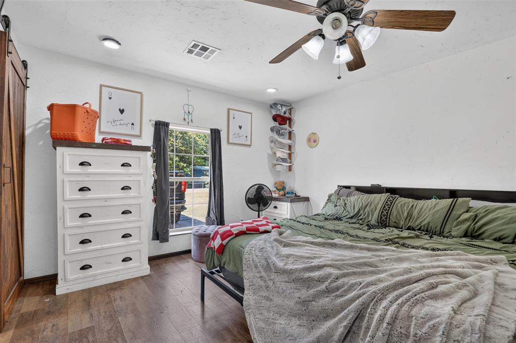 21480 Pioneer Circle Property Photo 16