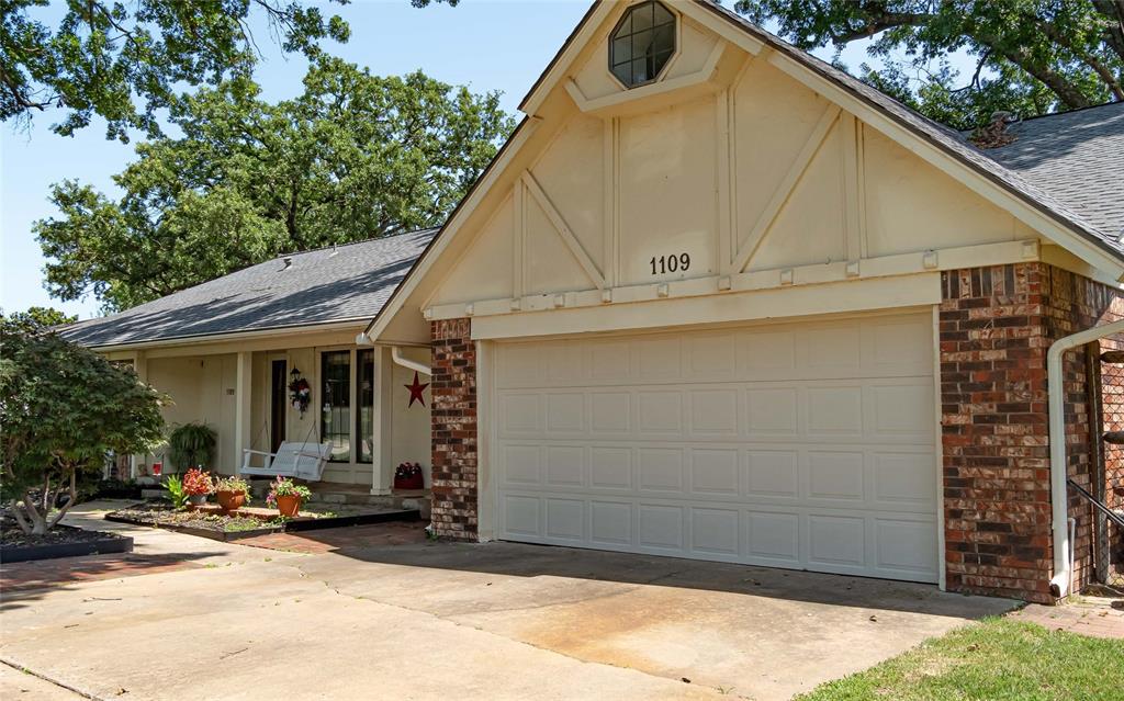 1109 Sherwood Lane Property Photo 7