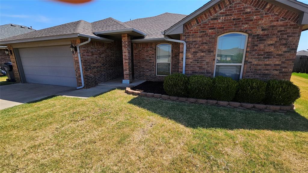 8004 Calm Water Drive Property Photo 2