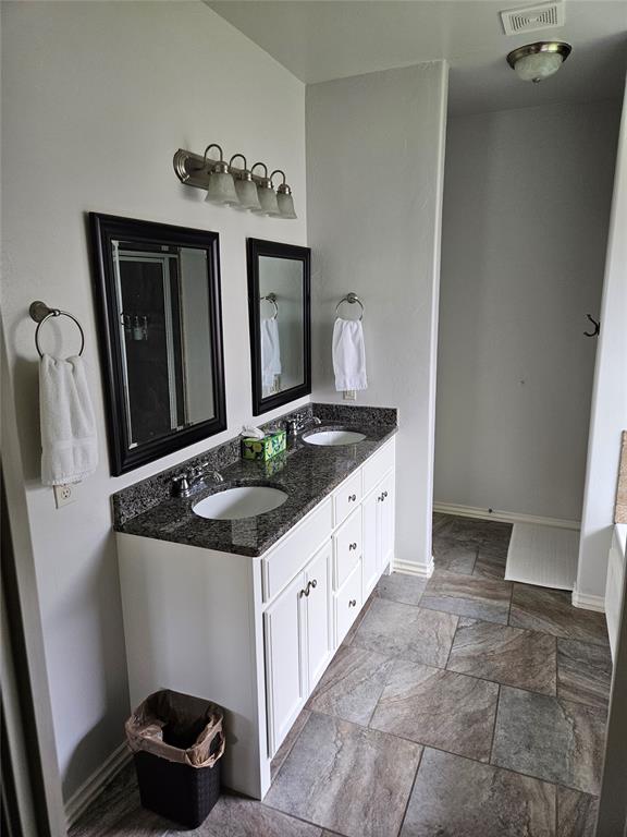 8004 Calm Water Drive Property Photo 15