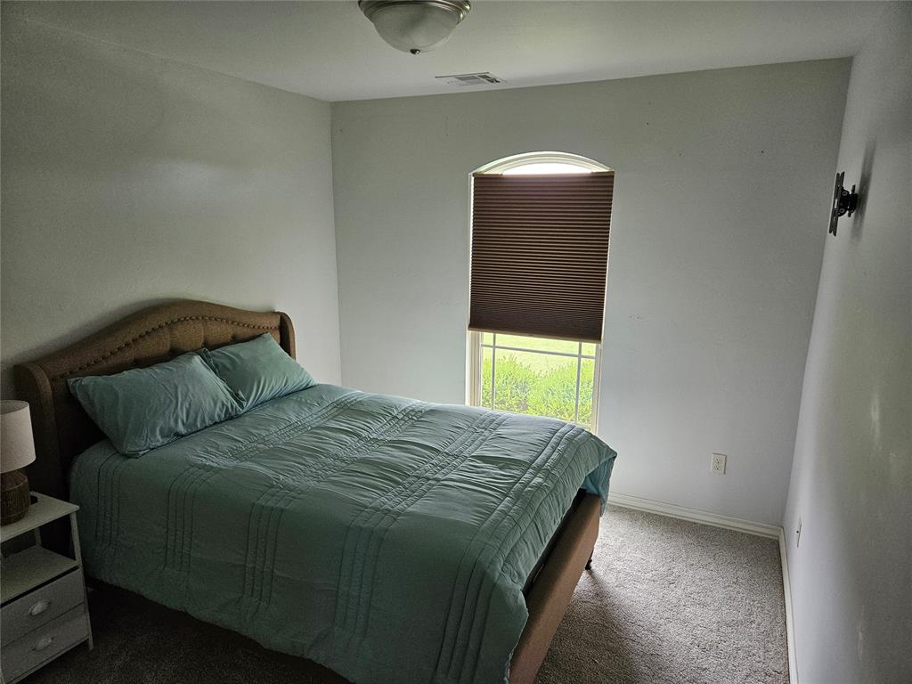 8004 Calm Water Drive Property Photo 16