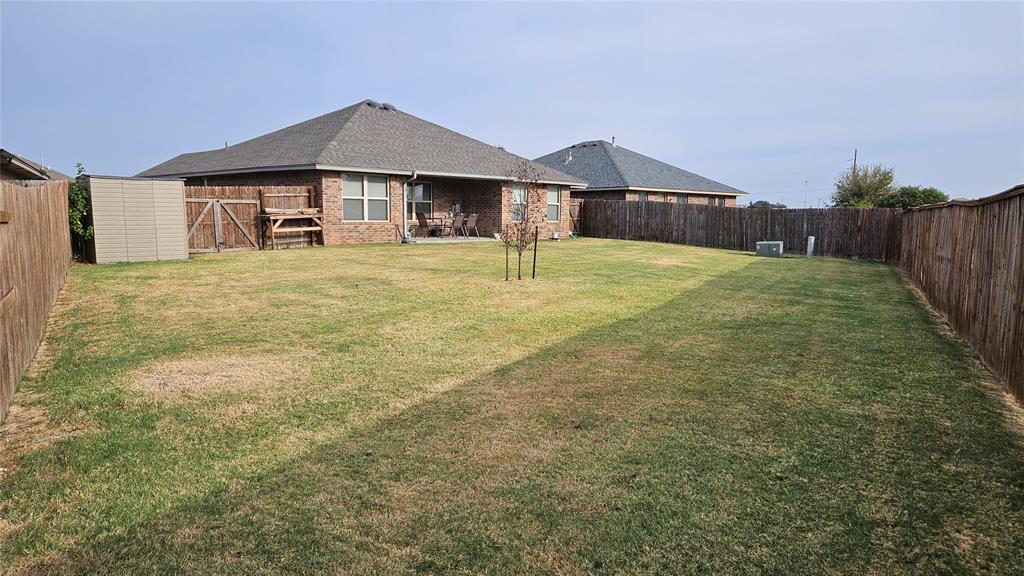 8004 Calm Water Drive Property Photo 26