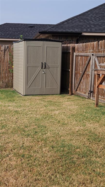 8004 Calm Water Drive Property Photo 27