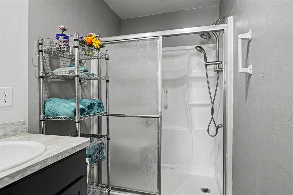 11616 Annette Drive Property Photo 17