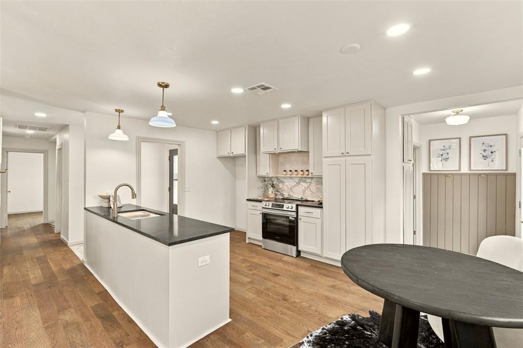 1511 Avondale Drive Property Photo 10